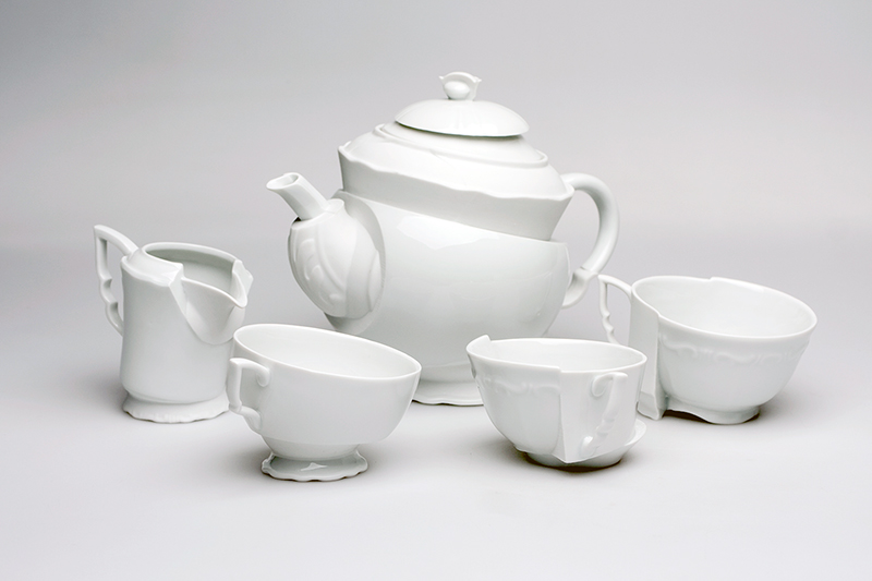 Zsolnay remix | a Zsolnay porcelánmanufaktúra dekonstruált készletei
